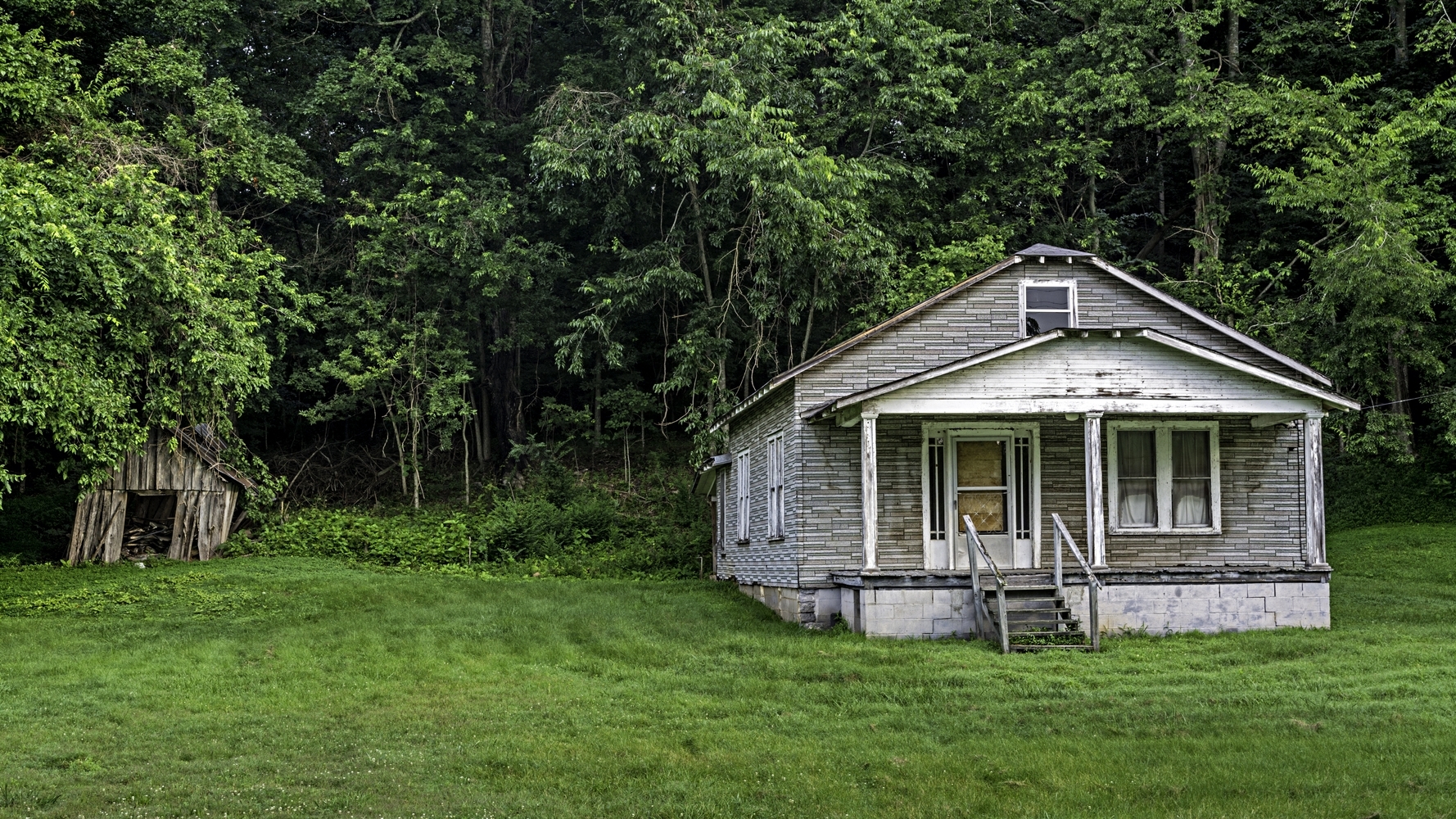 Cash Buyers’ Guide to Acquiring Cheap Abandoned Properties