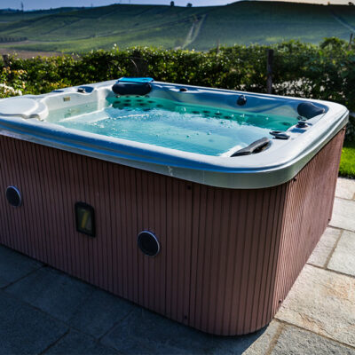 The Key Differences Between Hot Tubs vs. Saunas