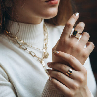 10 Tips to Coordinate Jewelry with Style
