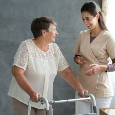 6 Early Symptoms of Parkinson’s Disease